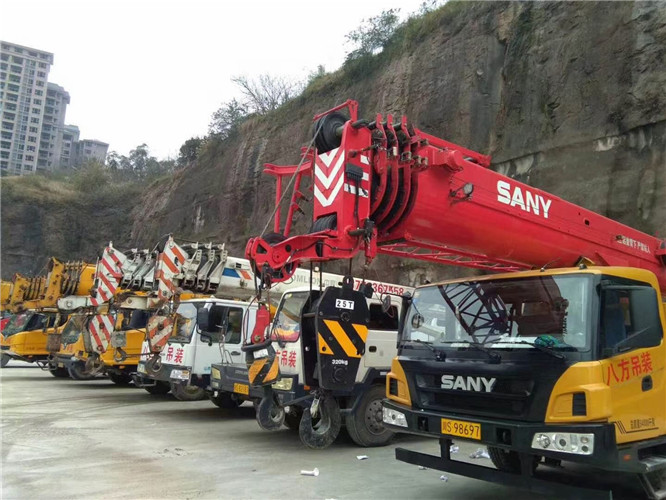 运河区吊车出租按什么计费？台班费、单次费、里程费怎么算？